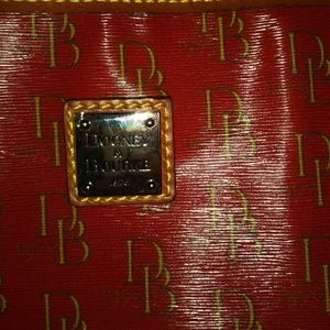 Dooney & bourke purse
